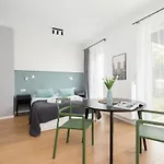 Apartamento Steam Park Old Town Cracow By Renters *