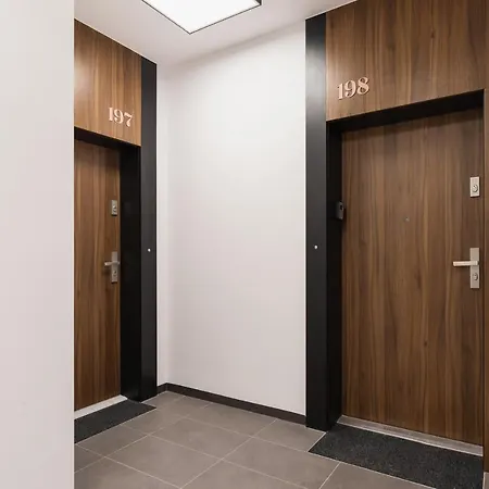 Steam Park Old Town Cracow By Renters Apartament